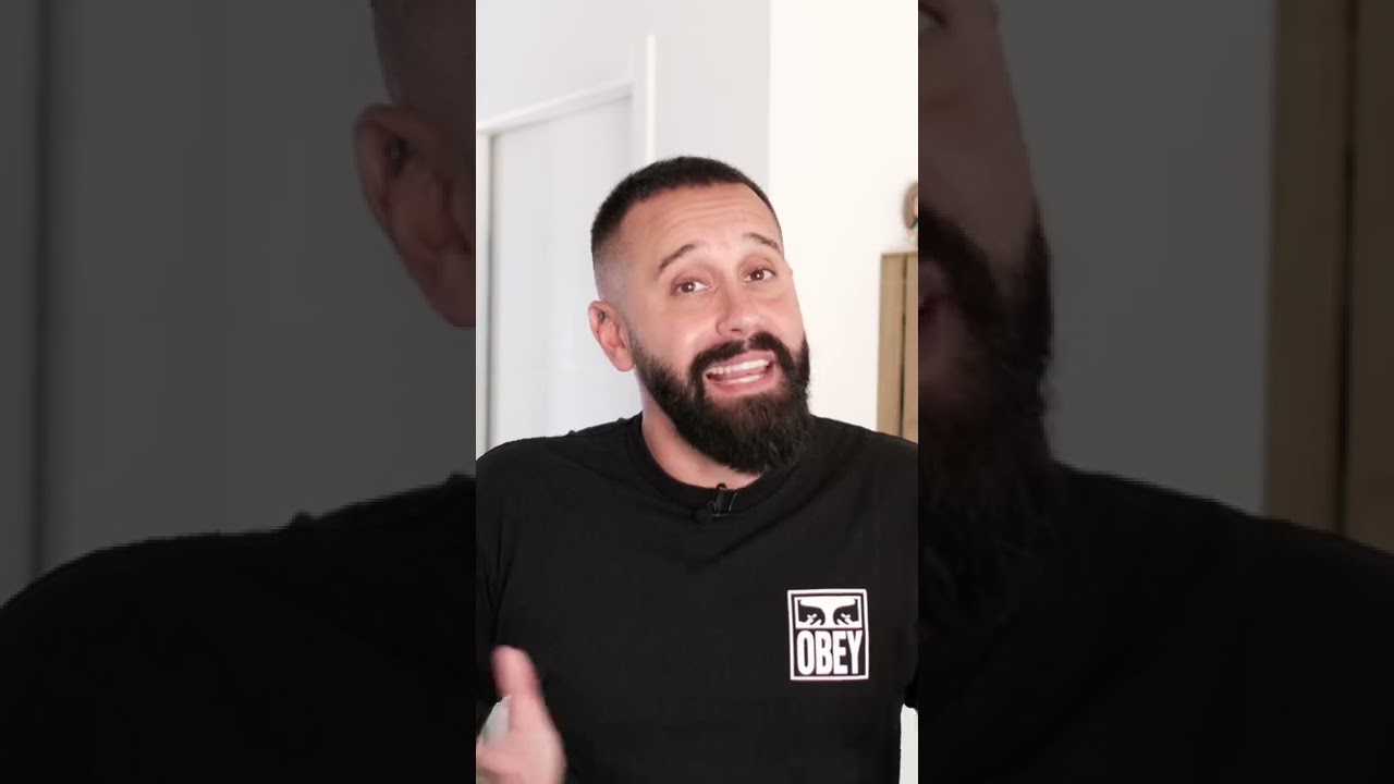 Pourquoi mon chien se roule par terre ou dans les crottes? 🐕 💩